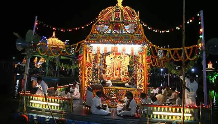 శ్రీకపిలేశ్వరాలయంలో తెప్పోత్సవాలు.. తేదీలు ఖరారు శ్రీకపిలేశ్వరాలయంలో తెప్పోత్సవాలు.. తేదీలు ఖరారు