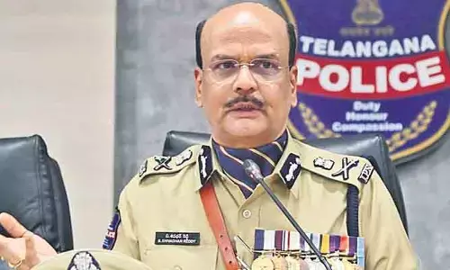 తెలంగాణ పోలీసుల బిగ్ ఆపరేషన్.. 35 మంది మావోయిస్టులు సరెండర్!
