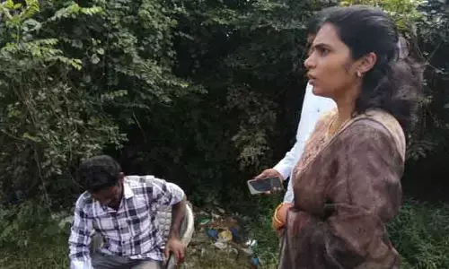 బైక్ ప్రమాదం.. వైసీపీ నేత సాయం