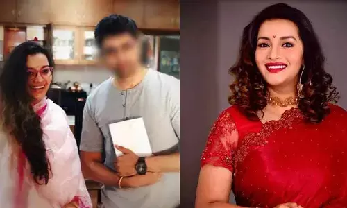 ఆ హీరో మూవీ టీజర్‌పై రేణు దేశాయ్ పోస్ట్.. అస్సలు వేచి ఉండలేనంటూ..
