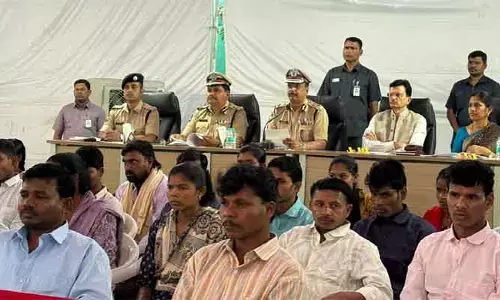 మావోయిస్టు పార్టీకి శరాఘాతం.. డీజీపీ సమక్షంలో మరో 41 మంది సరెండర్