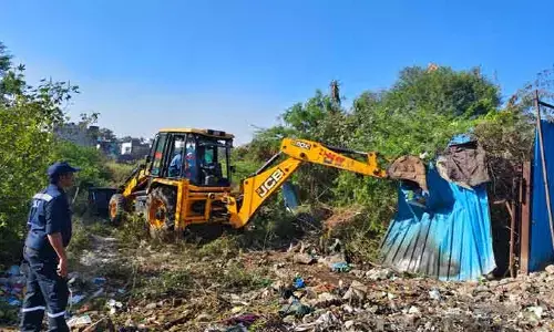 HYD: పాతబస్తీలో 7 ఎకరాల ప్రభుత్వ భూమిని కాపాడిన హైడ్రా