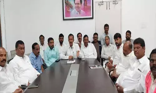 రేవంత్ రెడ్డి మాటలు హాస్యాస్పదం