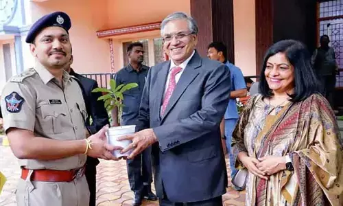 శ్రీశైలం మల్లికార్జునుడి సేవలో సీఈసీ జ్ఞానేష్ కుమార్
