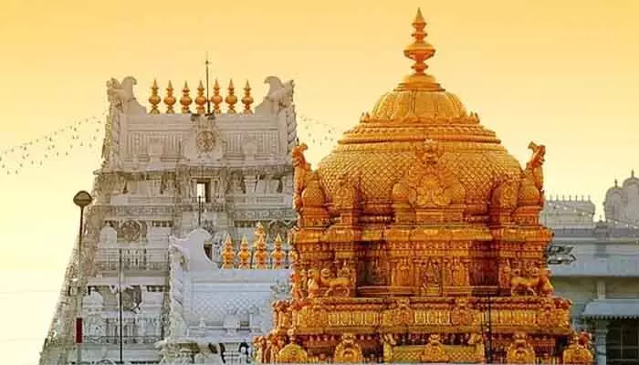 తిరుమల వెళ్లే భక్తులకు బిగ్ అలర్ట్.. శ్రీవారి దర్శనానికి 20 గంటల సమయం తిరుమల వెళ్లే భక్తులకు బిగ్ అలర్ట్.. శ్రీవారి దర్శనానికి 20 గంటల సమయం