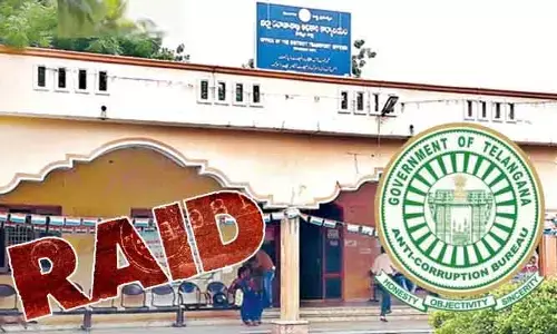 ఖమ్మం జిల్లాలో ఏసీబీ రెయిడ్స్.. రవాణా శాఖ కార్యాలయంలో తనిఖీలు