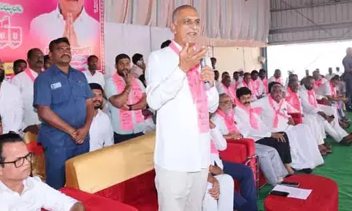 కారు జోరు కాంగ్రెస్ బేజారు..!