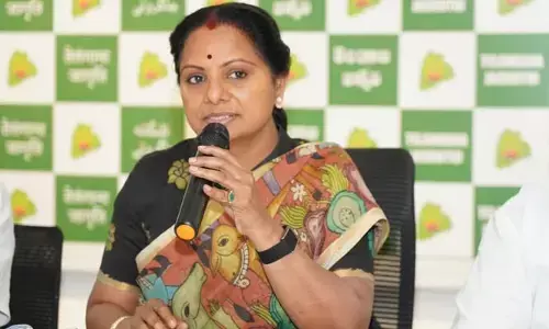 నెల రోజుల్లో ప్రభుత్వం స్పందించకపోతే నిరాహార దీక్ష చేస్తా: కవిత హెచ్చరిక