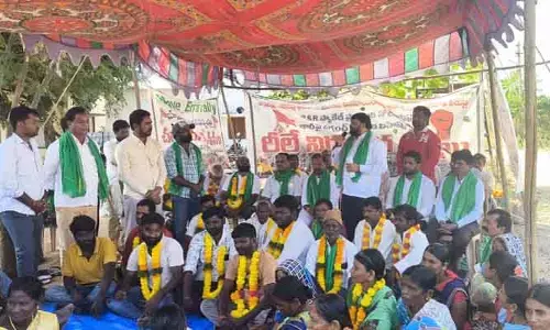 ఎర్రవెల్లి పోరాటం న్యాయమైంది :  రాంబాల్ నాయ‌క్