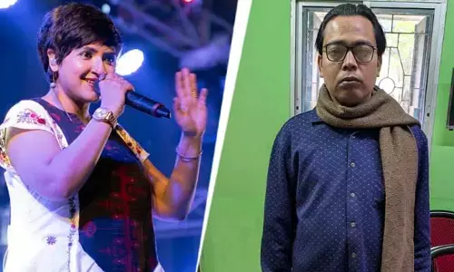 ‘సెక్యులర్’ పాట పాడాలంటూ సింగర్‌పై దాడి!