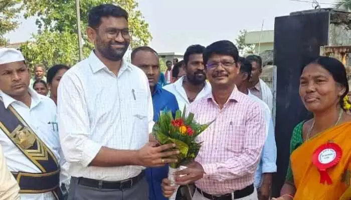 ఉన్నత లక్ష్యాలతో ముందుకు సాగాలి ఉన్నత లక్ష్యాలతో ముందుకు సాగాలి