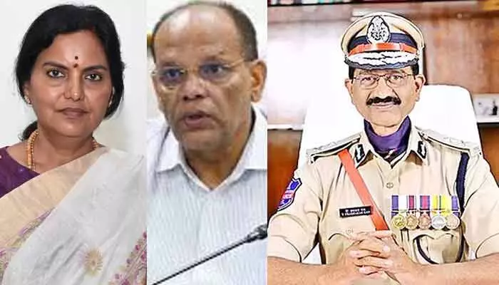 Phone Tapping Case: ఫోన్ ట్యాపింగ్ కేసులో సంచలనం.. మాజీ సీఎస్ల స్టేట్ మెంట్ రికార్డు Phone Tapping Case: ఫోన్ ట్యాపింగ్ కేసులో సంచలనం.. మాజీ సీఎస్ల స్టేట్ మెంట్ రికార్డు
