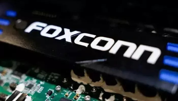 Foxconn: ఫాక్స్కాన్ కొత్త ఐఫోన్ ప్లాంట్లో 30 వేల ఉద్యోగాలు.. 80 శాతం మహిళలే Foxconn: ఫాక్స్కాన్ కొత్త ఐఫోన్ ప్లాంట్లో 30 వేల ఉద్యోగాలు.. 80 శాతం మహిళలే