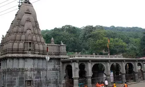 భక్తులకు షాక్.. భీమశంకర్ ఆలయం క్లోజ్
