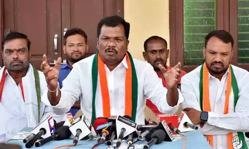 సురభి నాటకాల లాగా కేటీఆర్, హరీష్ రావు తీరు :  డీసీసీ ప్రెసిడెంట్ పున్న కైలాష్ నేత
