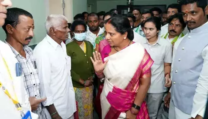 ఎయిమ్స్ లో పూర్తి వైద్య సదుపాయాలు అందించాలి : కవిత ఎయిమ్స్ లో పూర్తి వైద్య సదుపాయాలు అందించాలి : కవిత