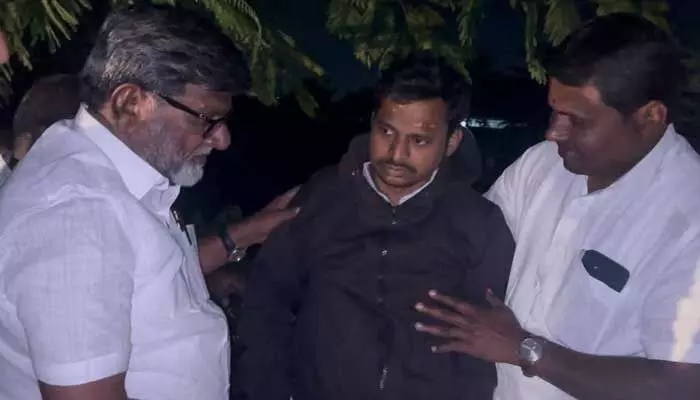 మానవత్వం చాటిన ఒబెదుల్లా కొత్వాల్ మానవత్వం చాటిన ఒబెదుల్లా కొత్వాల్