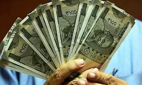 కొత్త పెన్షన్లపై ‘సోషల్’ గందరగోళం