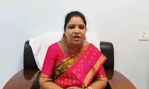 భావోద్వేగానికి గురైన మంత్రి సంధ్యారాణి