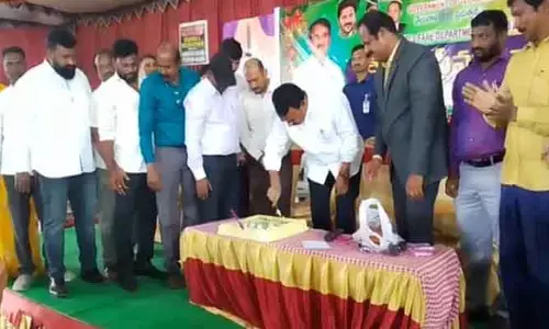క్రిస్టియన్ భవన నిర్మాణానికి రూ, 25 లక్షలు మంజూరు చేస్తా : మంత్రి జూప‌ల్లి