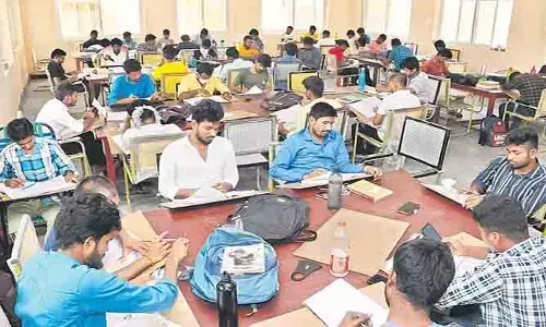 నిరుద్యోగ యువతకు ప్రథమ్ ఎడ్యుకేషన్ ఫౌండేషన్ శిక్షణ