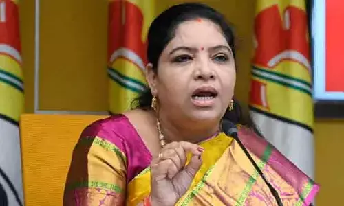 వాట్సప్‌ గ్రూపుల్లో తప్పుడు ప్రచారం: మంత్రి సంధ్యారాణి సీరియస్