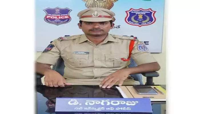 కేజ్ వీల్స్ తో రోడ్ల పైకి వస్తే కఠిన చర్యలు : ఎస్సై నాగరాజు కేజ్ వీల్స్ తో రోడ్ల పైకి వస్తే కఠిన చర్యలు : ఎస్సై నాగరాజు