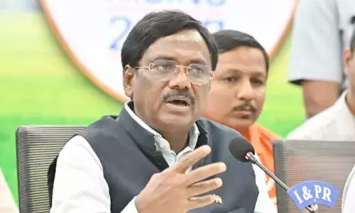 కార్మిక సంక్షేమం కోసం కాంగ్రెస్ ​ప్రభుత్వం కట్టుబడి ఉంది : మంత్రి వివేక్ వెంకటస్వామి