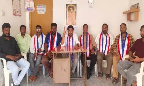నాగం వ‌ర్షిత్ రెడ్డిని త‌క్ష‌ణ‌మే బీజేపీ జిల్లా అధ్య‌క్షుడి ప‌ద‌వీ నుంచి తొల‌గించాలి