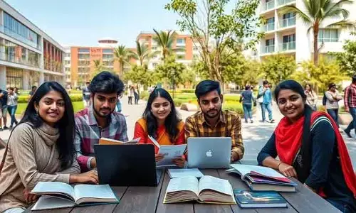 కళాశాలలు, పరీక్షలు ఉన్నా... ఉన్నత విద్యాభ్యసనం ఎక్కడ..!