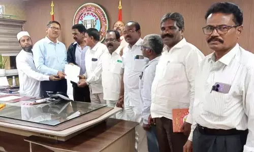 ప్రభుత్వం అనుమతితోనే యూనియన్ల పునరుద్ధరణ.. ఆర్టీసీ జేఏసీ నాయకులతో ఎండీ నాగిరెడ్డి
