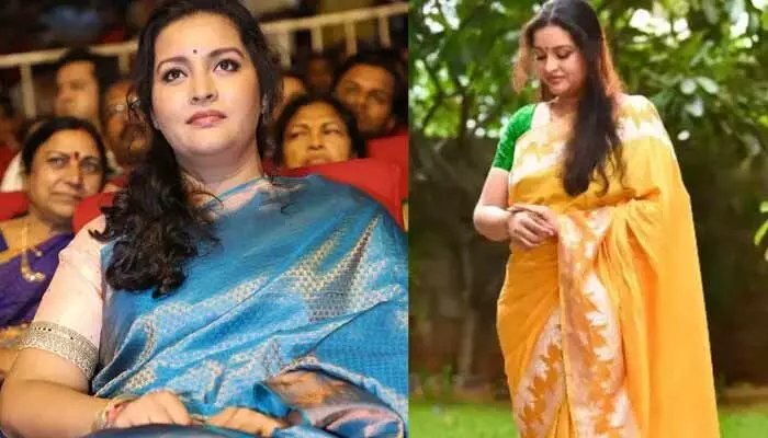 ధర్మం దాడికి గురైనప్పుడు బలాన్ని నేర్పుతుందంటూ ఆ ఫొటో షేర్ చేసిన రేణు దేశాయ్.. చర్చనీయాంశంగా మారిన పోస్ట్ ధర్మం దాడికి గురైనప్పుడు బలాన్ని నేర్పుతుందంటూ ఆ ఫొటో షేర్ చేసిన రేణు దేశాయ్.. చర్చనీయాంశంగా మారిన పోస్ట్