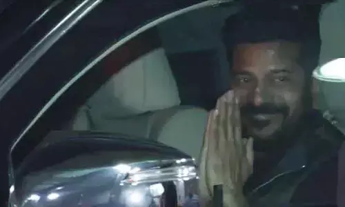 ఢిల్లీ చేరుకున్న సీఎం రేవంత్ రెడ్డి.. కొద్దిసేపట్లో సీడబ్ల్యూసీ కీలక భేటీ