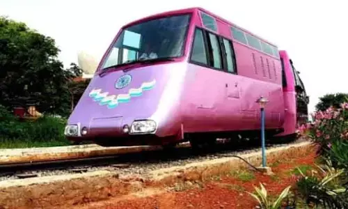 విశాఖ కైలాస‌గిరిలో త‌ప్పిన పెను ప్రమాదం