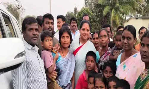 ప్రాజెక్టుల అంచ‌నా పెంచారు.. డిజైన్లు కుదించారు : ఎమ్మెల్సీ క‌విత