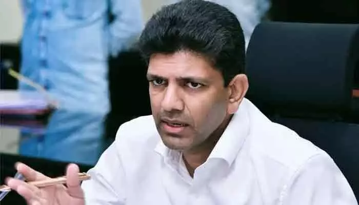 Breaking: రాజధానిలో కేంద్రమంత్రి పెమ్మసానికి నిరసన సెగ Breaking: రాజధానిలో కేంద్రమంత్రి పెమ్మసానికి నిరసన సెగ