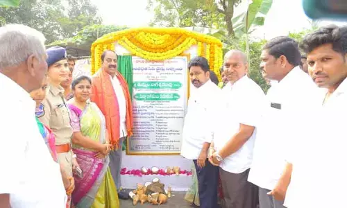 రాజకీయాల్లో నిబద్ధతతో పని చేయాలి : మంత్రి తుమ్మల నాగేశ్వరరావు