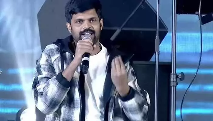 నేను ఈ ముగ్గురికి లైఫ్ లాంగ్ రుణపడి ఉంటాను.. మహేష్ ఎమోషనల్ కామెంట్స్ నేను ఈ ముగ్గురికి లైఫ్ లాంగ్ రుణపడి ఉంటాను.. మహేష్ ఎమోషనల్ కామెంట్స్