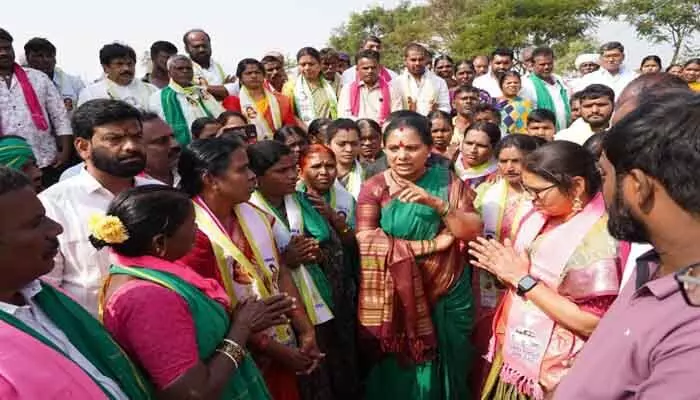 పేద రైతులకు అన్యాయం జరిగితే సహించేది లేదు : ఎమ్మెల్సీ కవిత పేద రైతులకు అన్యాయం జరిగితే సహించేది లేదు : ఎమ్మెల్సీ కవిత