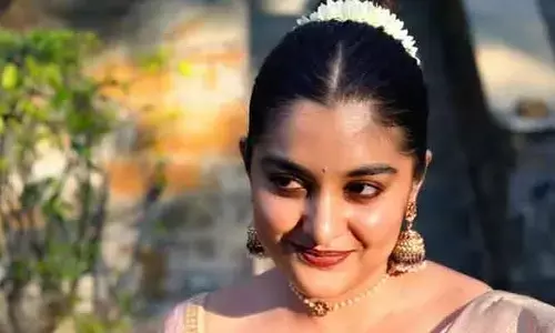 ట్రెడిషనల్ లుక్‌లో దర్శనమిచ్చిన బొద్దుగుమ్మ.. లావైనా గ్లామర్ విషయంలో ఏమాత్రం కాంప్రమైజ్ అవ్వట్లేగా అంటూ కామెంట్స్