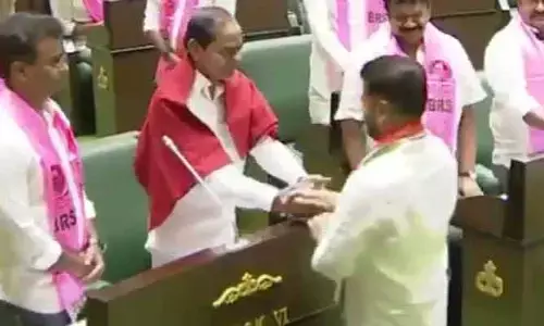 కేసీఆర్‍తో రేవంత్ రెడ్డి మ్యాచ్ ఫిక్సింగ్?  బీజేపీ సంచలన ఆరోపణలు