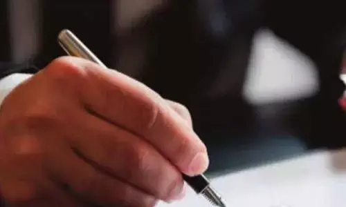 ఆ శాఖలో అసలేం జరుగుతోంది