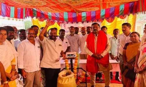 రైతుల కు ఫలితం దక్కాలనే లక్ష్యంతో కొనుగోలు కేంద్రాలు : ఎమ్మెల్యే టి. రామ్మోహన్ రెడ్డి