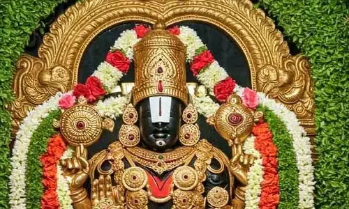 శ్రీవారి ఆలయంలో అపచారం.. స్వామివారి ఆభరణాలు మాయం