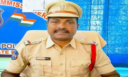నూతన సంవత్సర వేడుకలను ప్రశాంత వాతావరణంలో జరుపుకోవాలి : ఎస్ఐ పుష్పాల రామారావు