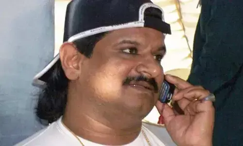 మరో సారి... గ్యాంగ్ స్టర్ నయూమ్ ఆస్తుల వ్యవహారం