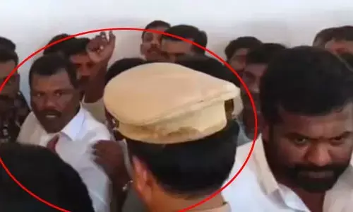 నల్లగొండ జిల్లా డీసీసీ అధ్యక్షుడికి తీవ్ర అవమానం.. మంత్రి కోమటిరెడ్డిపైనే అనుమానం!?