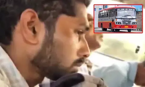 ఆర్టీసీ బస్సులో యువతి ఛాతీపై చెయ్యివేసి అసభ్య ప్రవర్తన.. వీడియో వైరల్