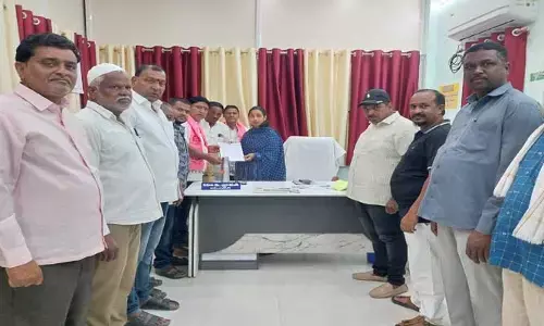 ఆర్మూర్ మున్సిప‌ల్ ఓట‌ర్ లిస్ట్ ను స‌వ‌రించాలి : బీఆర్ఎస్ అధ్య‌క్షుడు న‌రేంద‌ర్