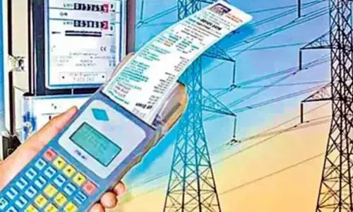 ప్రభుత్వం కీలక నిర్ణయం.. విద్యుత్ వినియోగదారులకు స్వల్ప ఊరట